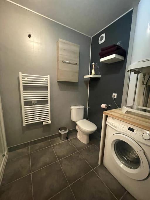 Grand Studio Avec Coin Nuit, Proche Mer Et Montagnes Roquebrune-sur Argens Exterior foto